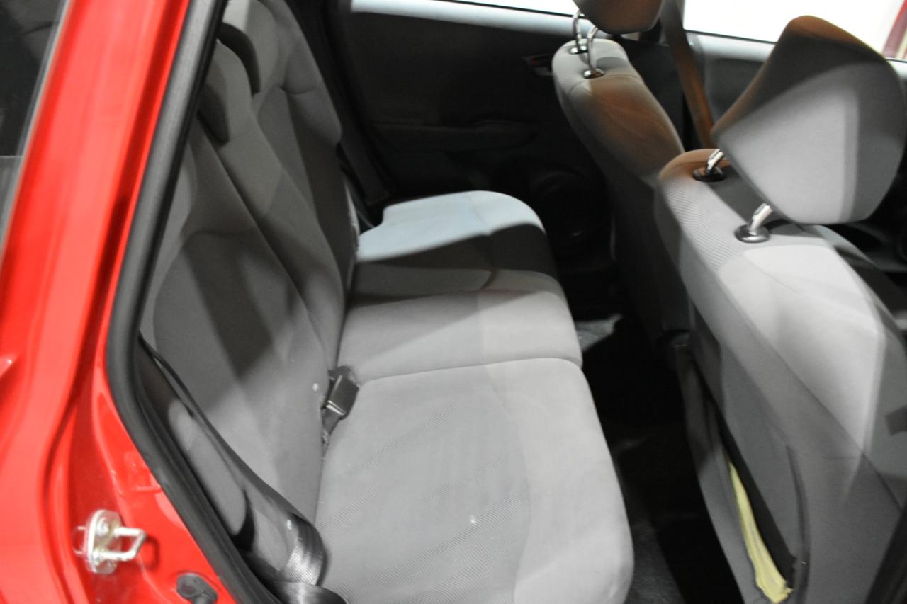Honda Fit 5-Speed AT 2009