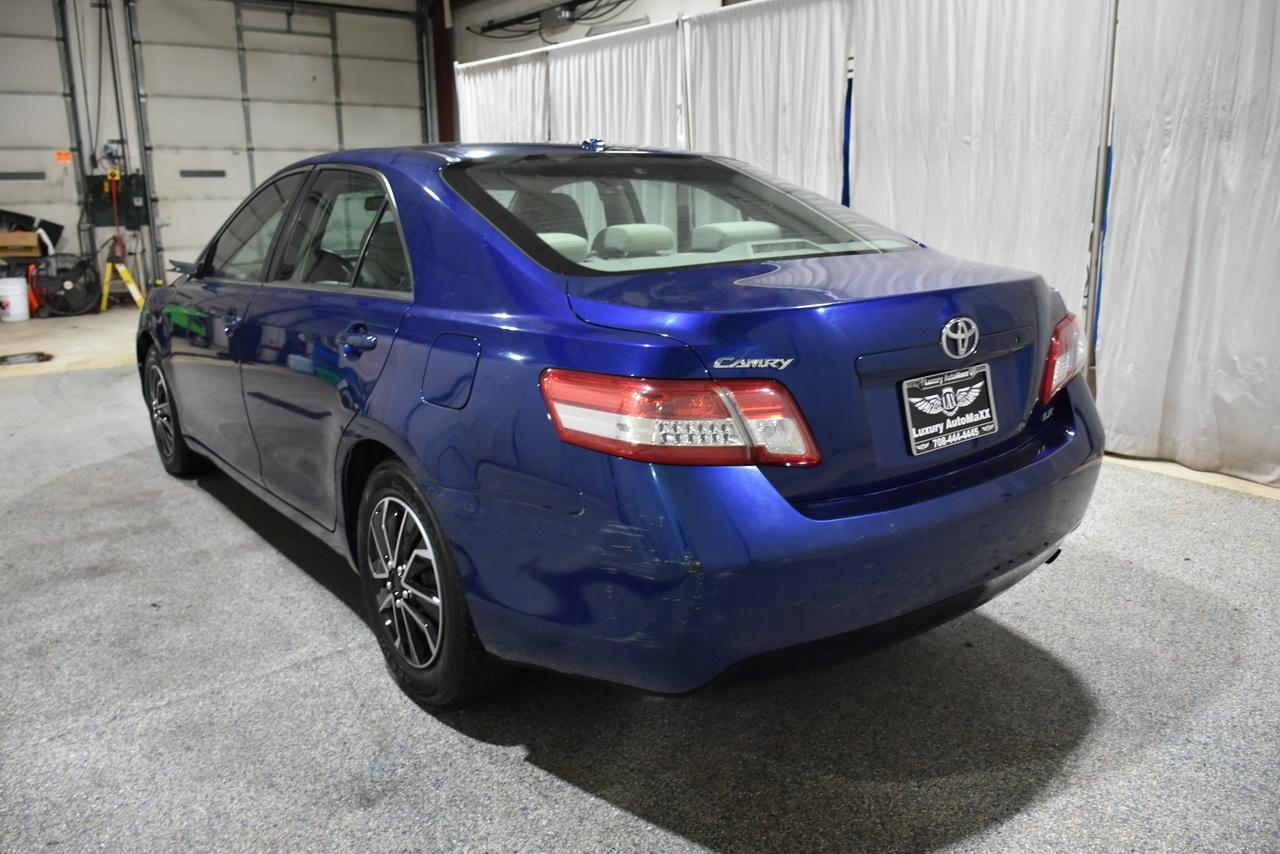 Toyota Camry SE 4D Sedan 2010