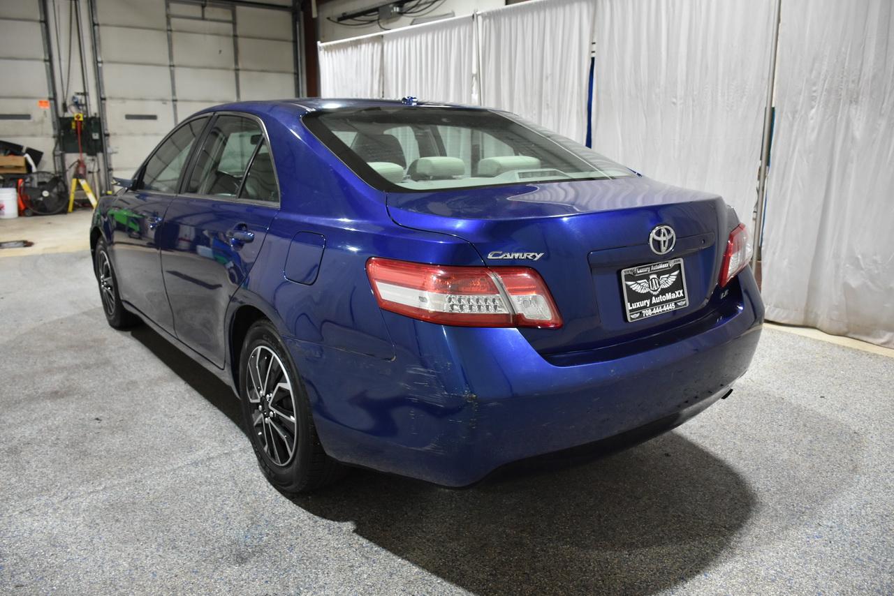 Toyota Camry SE 4D Sedan 2010