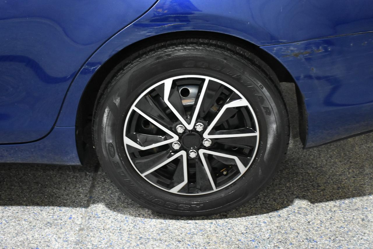 Toyota Camry SE 4D Sedan 2010