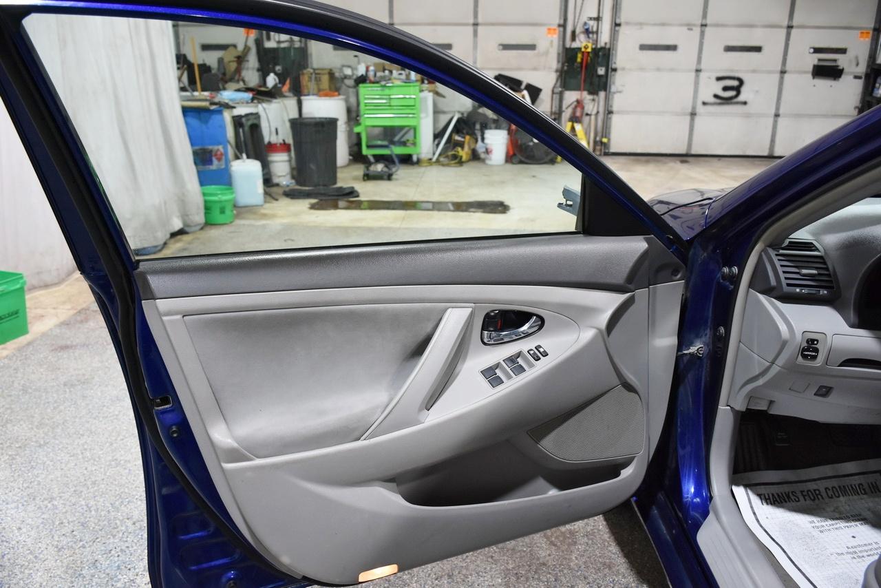 Toyota Camry SE 4D Sedan 2010