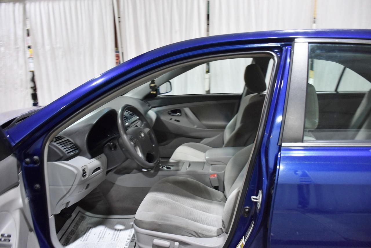 Toyota Camry SE 4D Sedan 2010