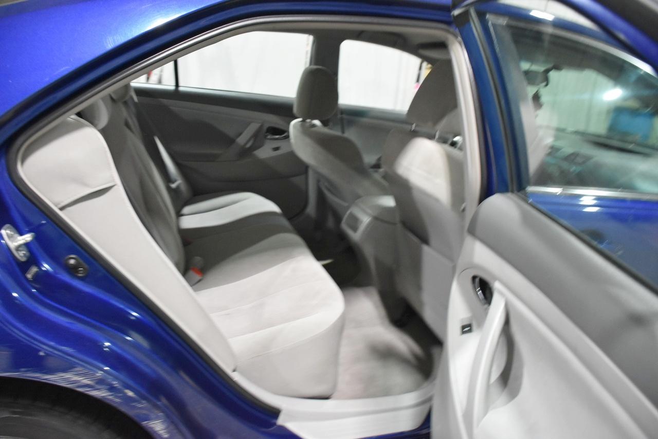 Toyota Camry SE 4D Sedan 2010