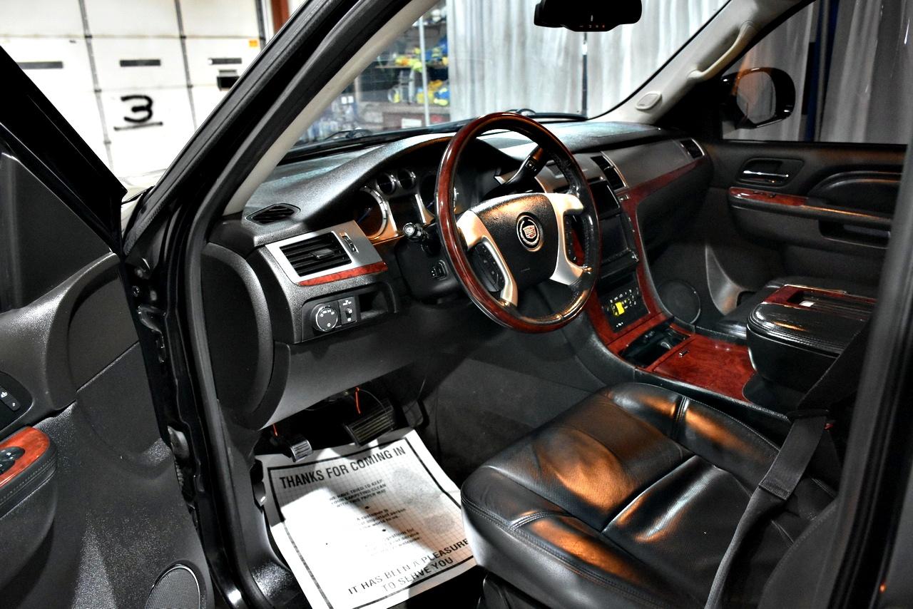 Cadillac Escalade Luxury 2014