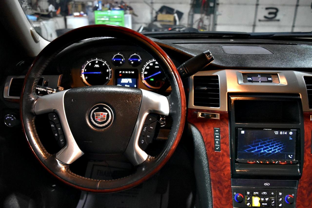 Cadillac Escalade Luxury 2014