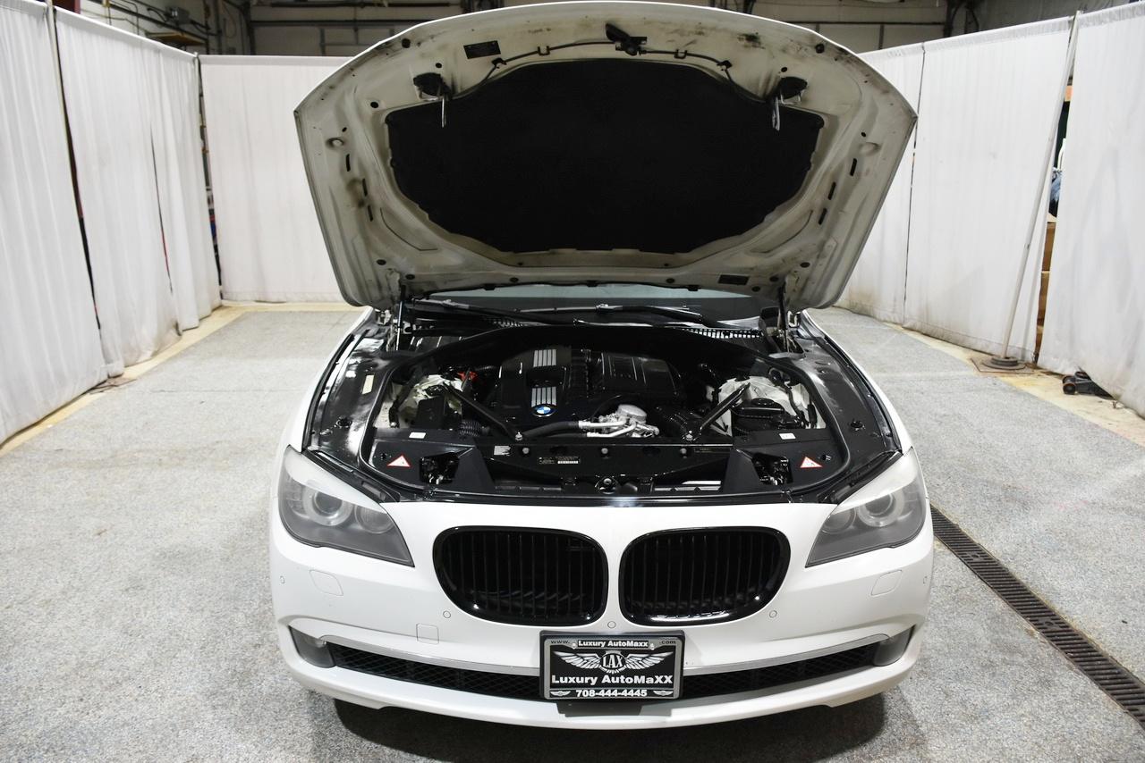 BMW 7-Series 740i 2012