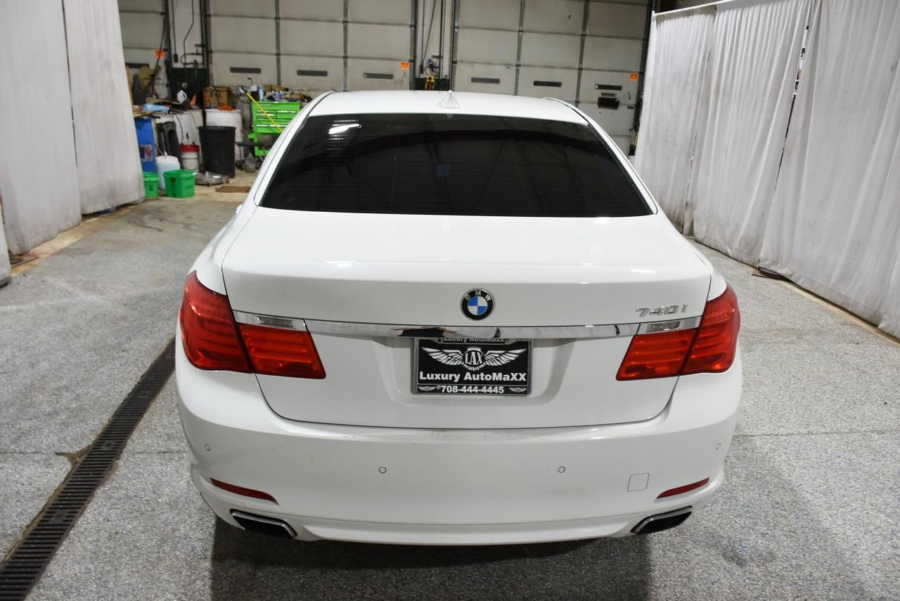 BMW 7-Series 740i 2012