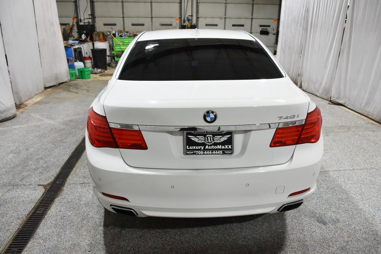 BMW 7-Series 740i 2012