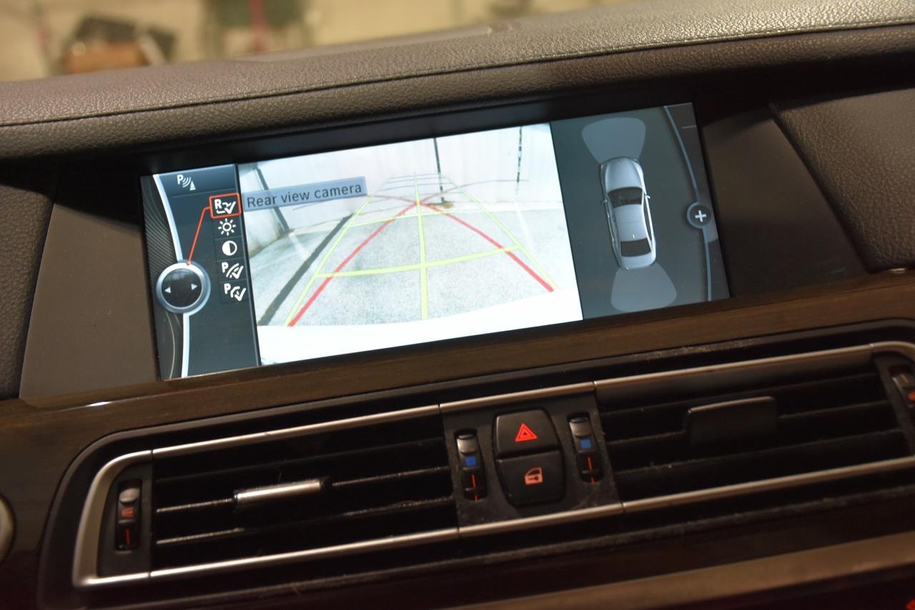BMW 7-Series 740i 2012