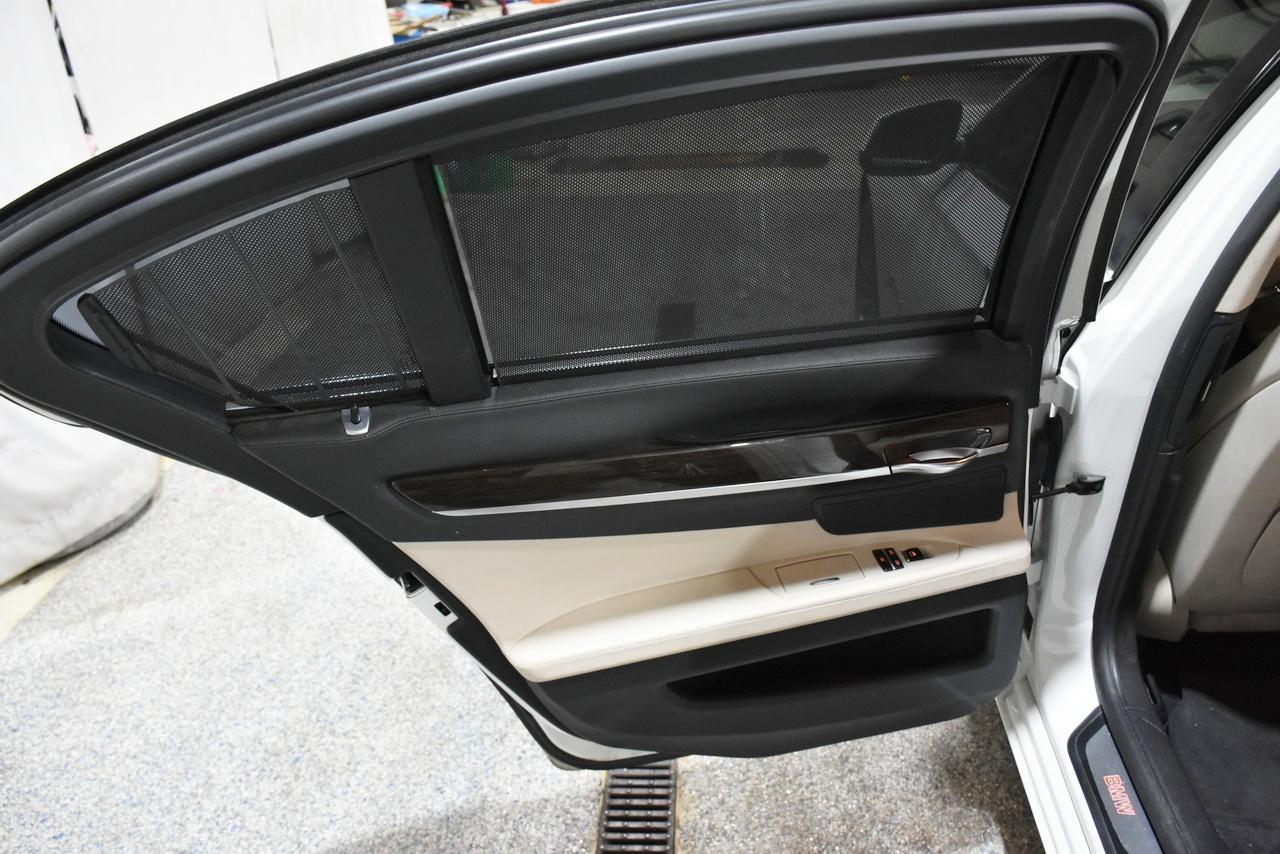 BMW 7-Series 740i 2012