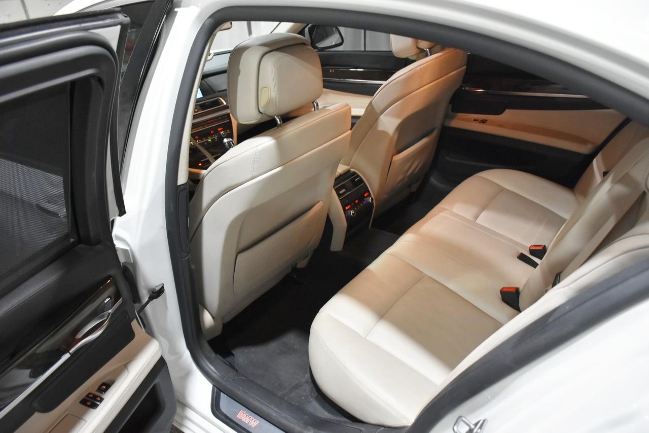 BMW 7-Series 740i 2012