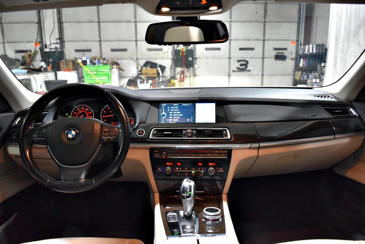 BMW 7-Series 740i 2012
