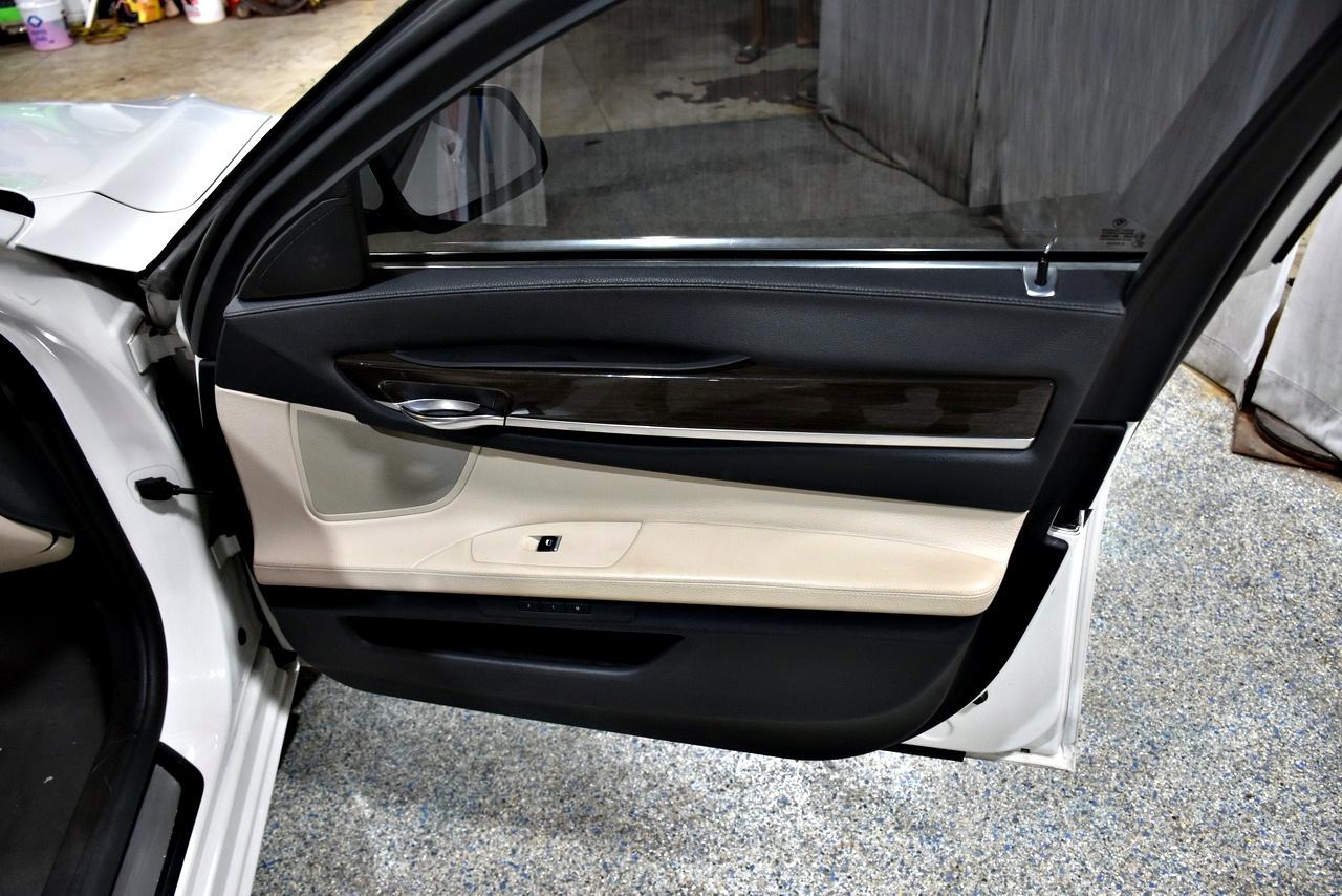 BMW 7-Series 740i 2012