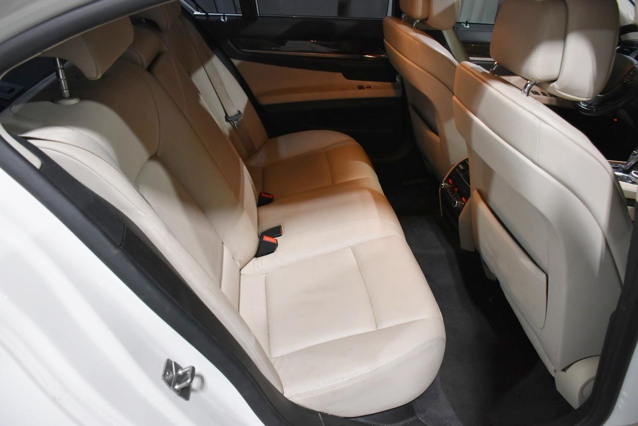 BMW 7-Series 740i 2012