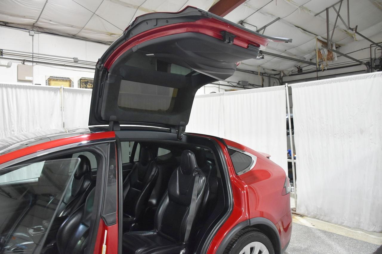 Tesla Model X 90D 2017