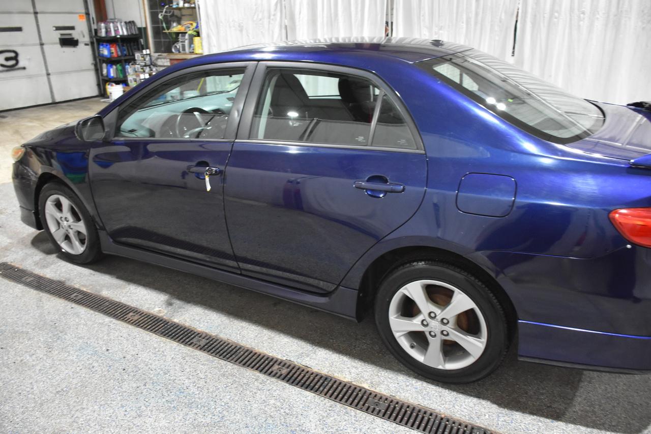 Toyota Corolla S 2011