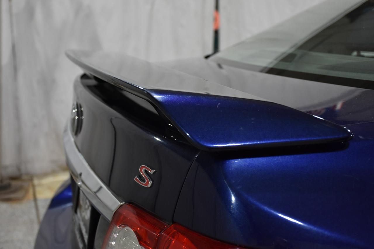 Toyota Corolla S 2011