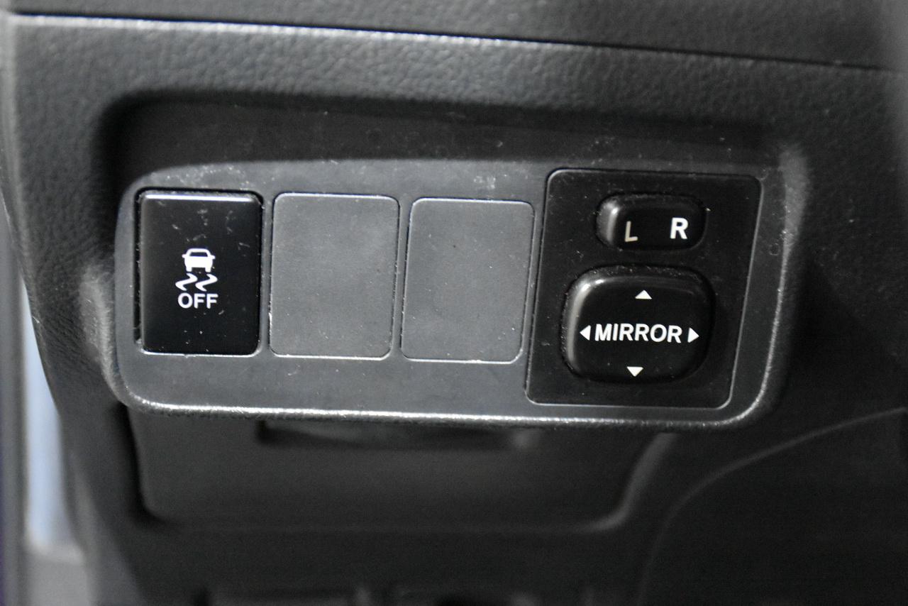 Toyota Corolla S 2011