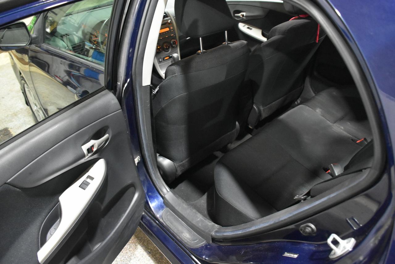 Toyota Corolla S 2011