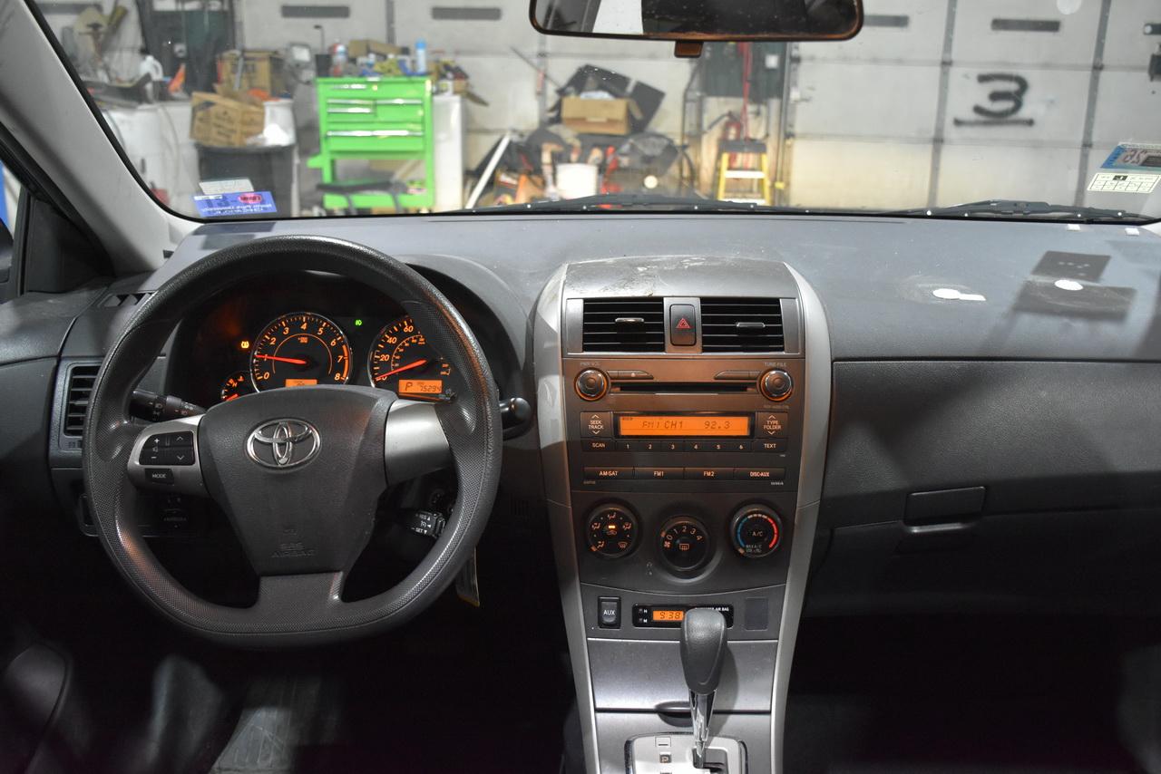 Toyota Corolla S 2011