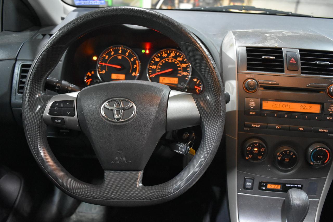 Toyota Corolla S 2011