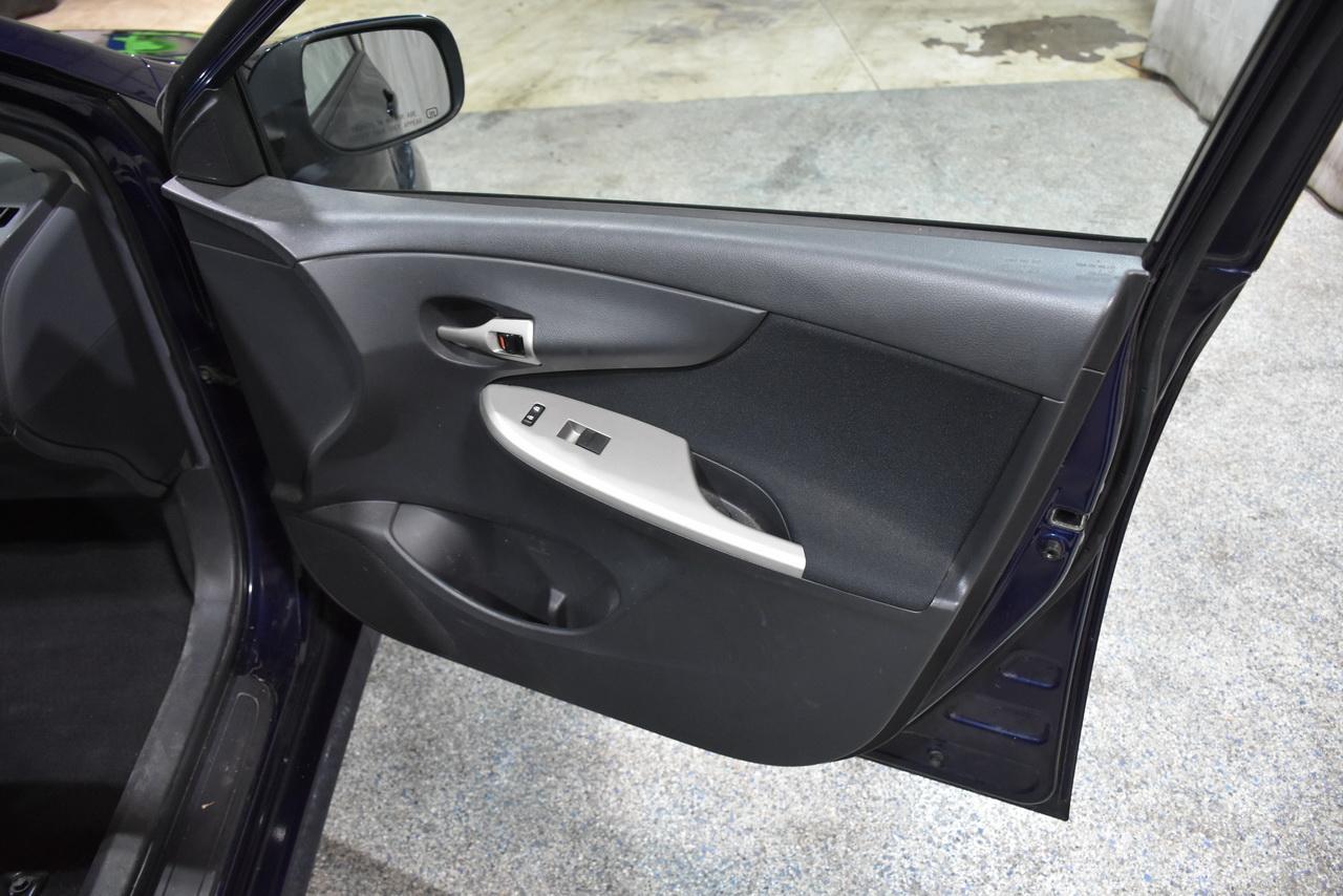 Toyota Corolla S 2011