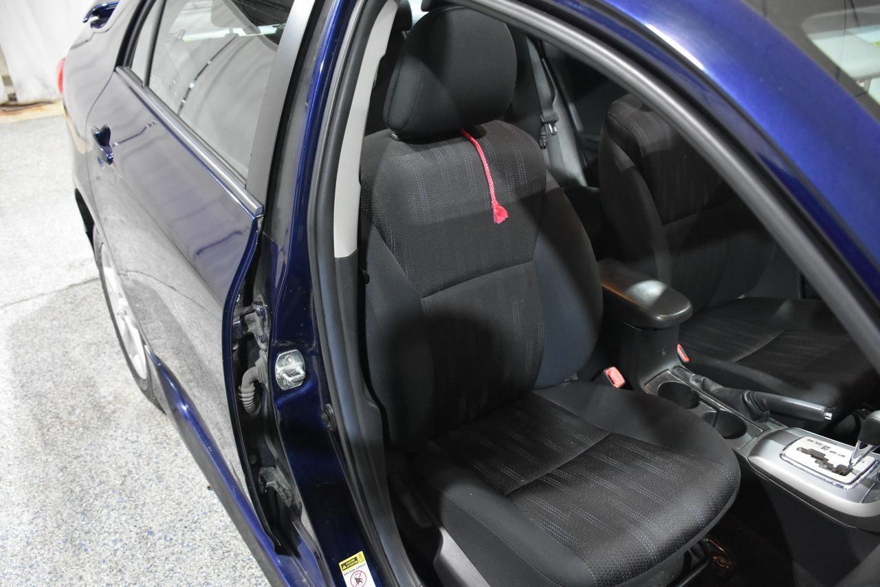 Toyota Corolla S 2011