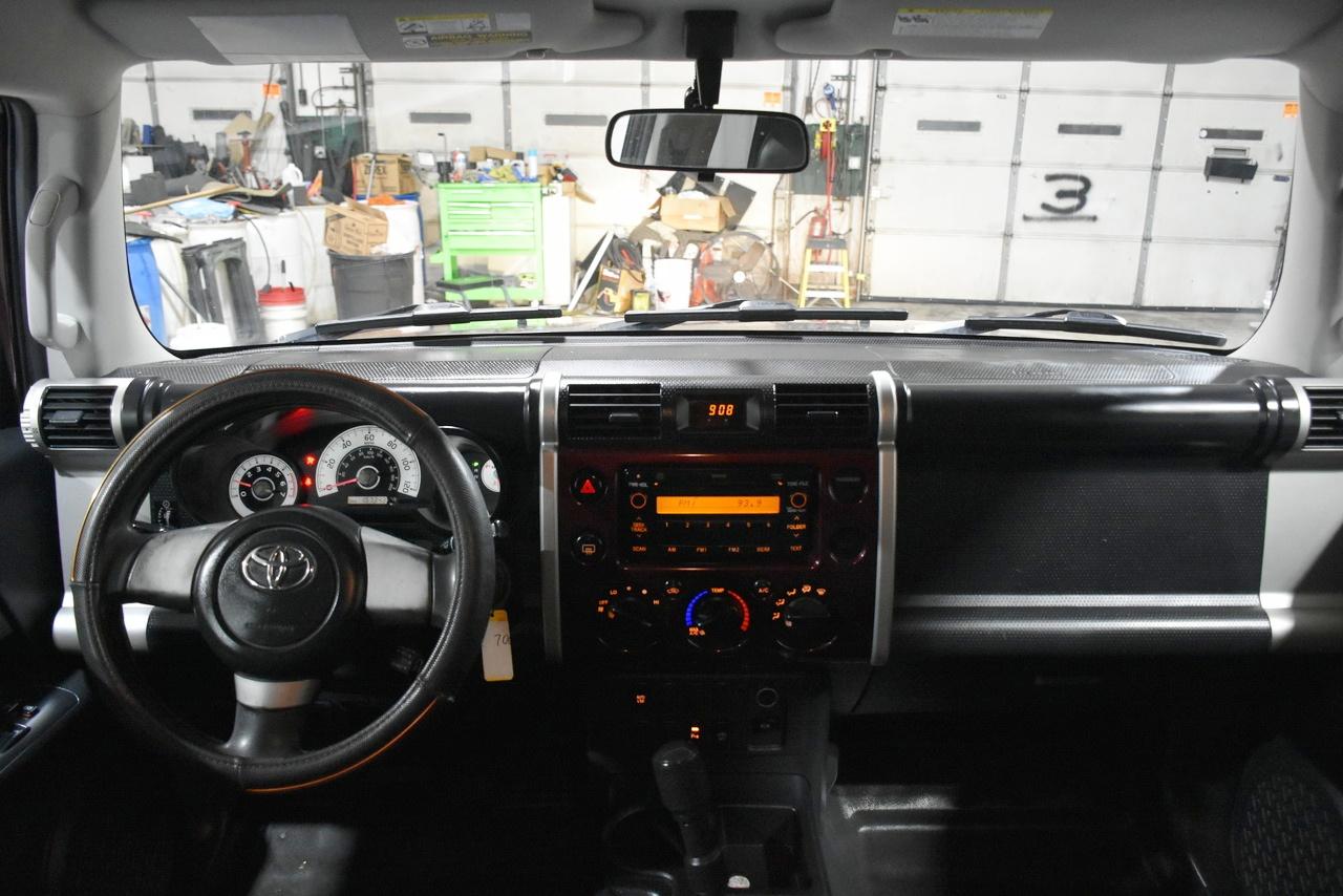 Toyota FJ Cruiser 2WD 2007