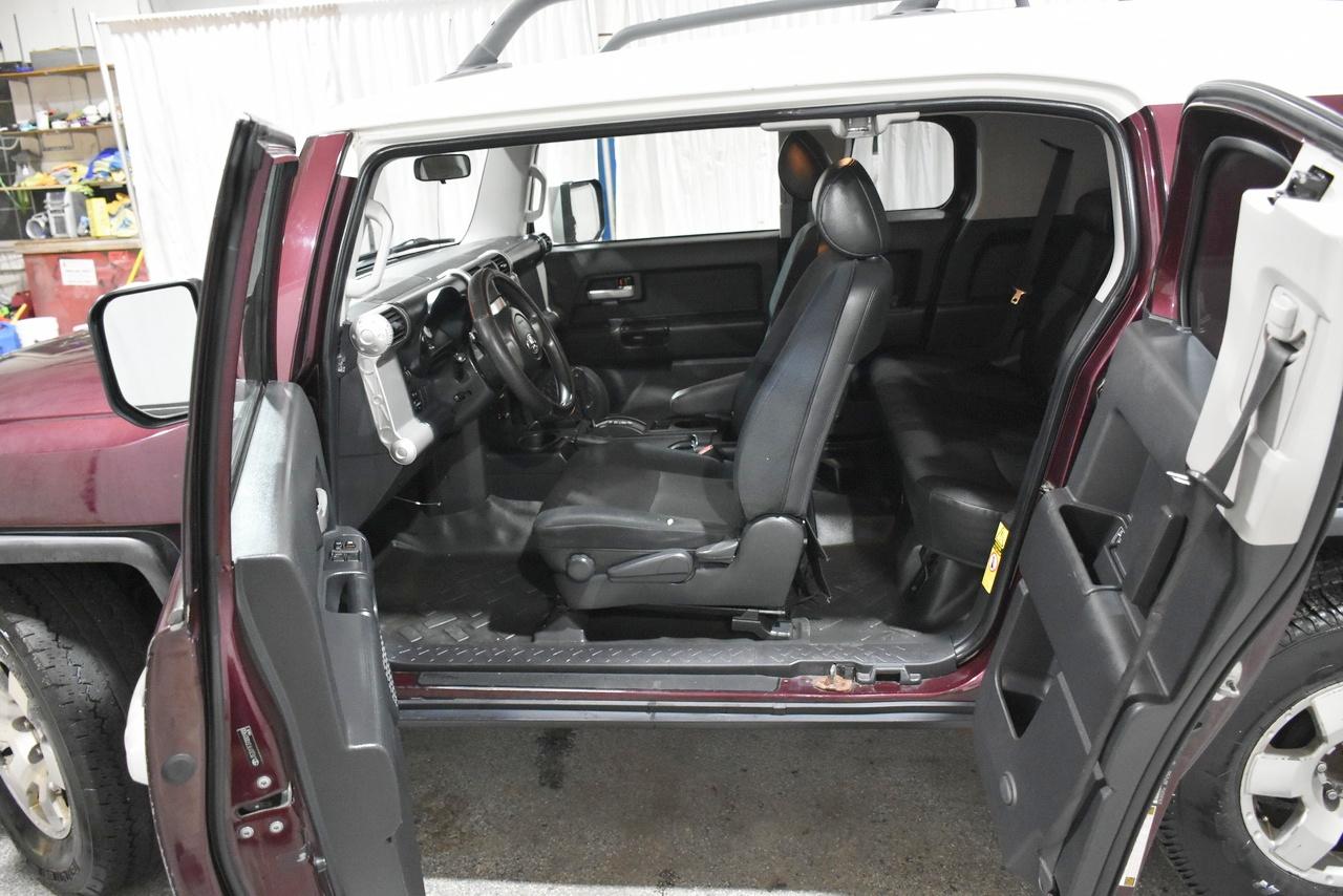 Toyota FJ Cruiser 2WD 2007
