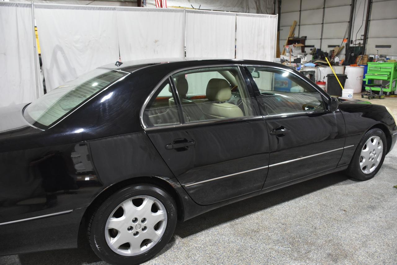 Lexus LS 430 Sedan 2002