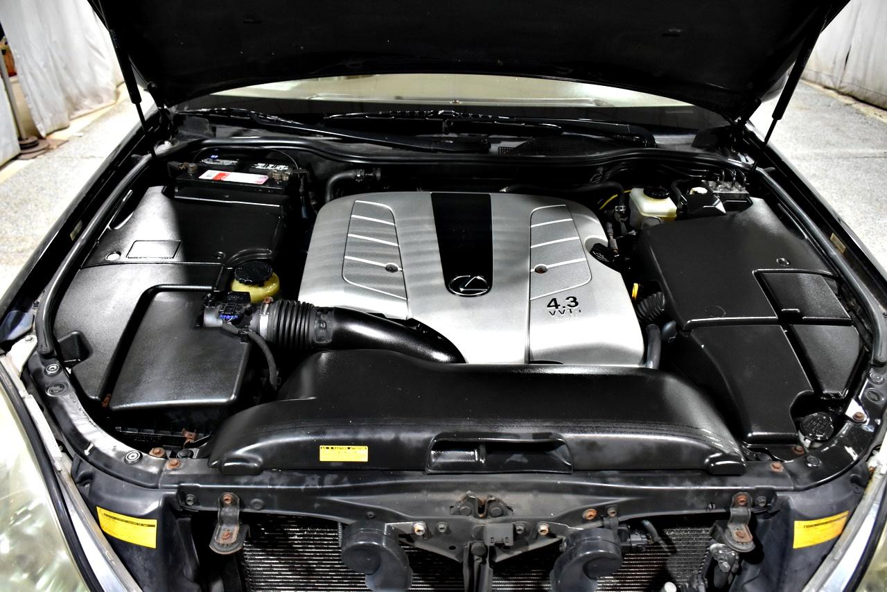 Lexus LS 430 Sedan 2002
