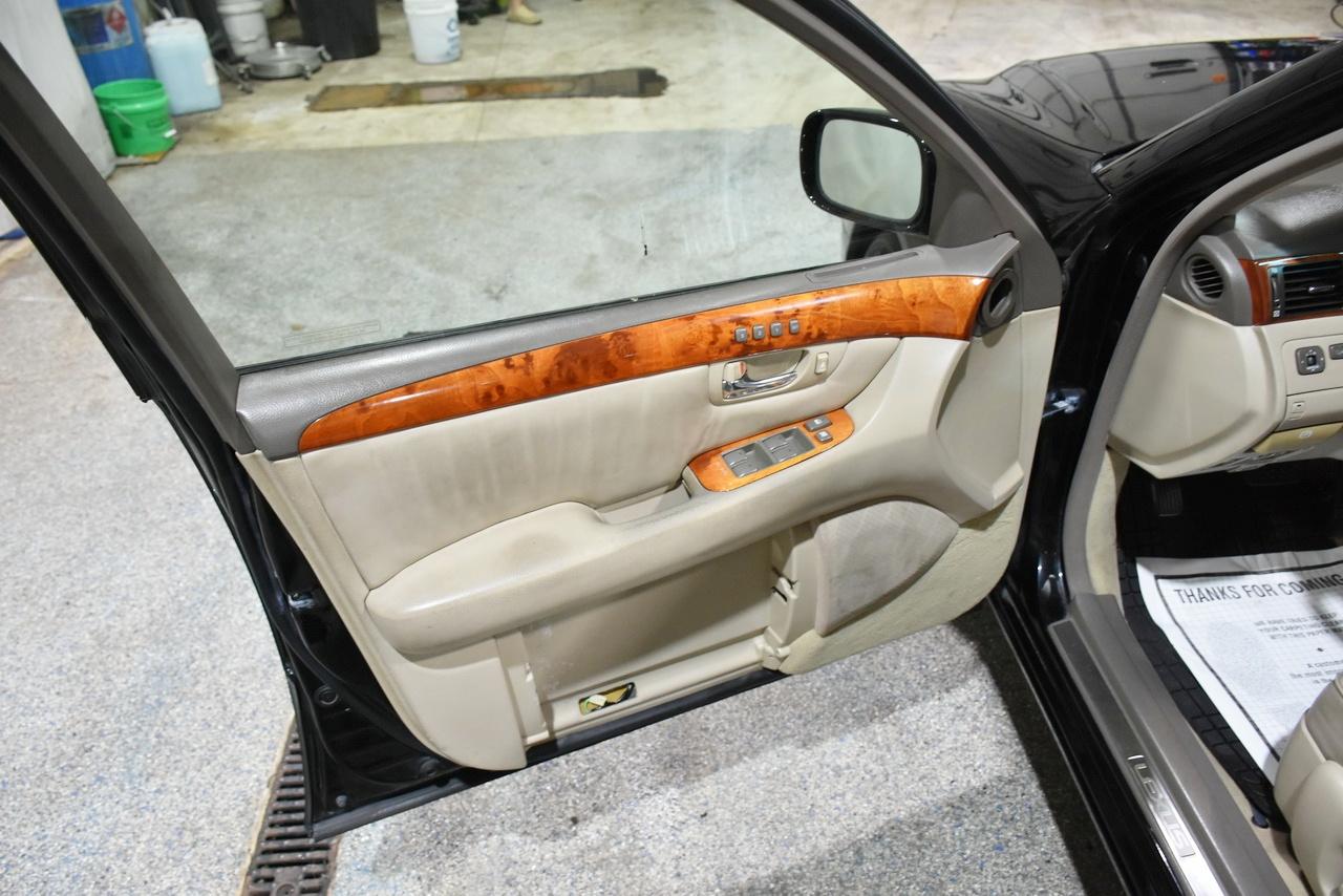 Lexus LS 430 Sedan 2002