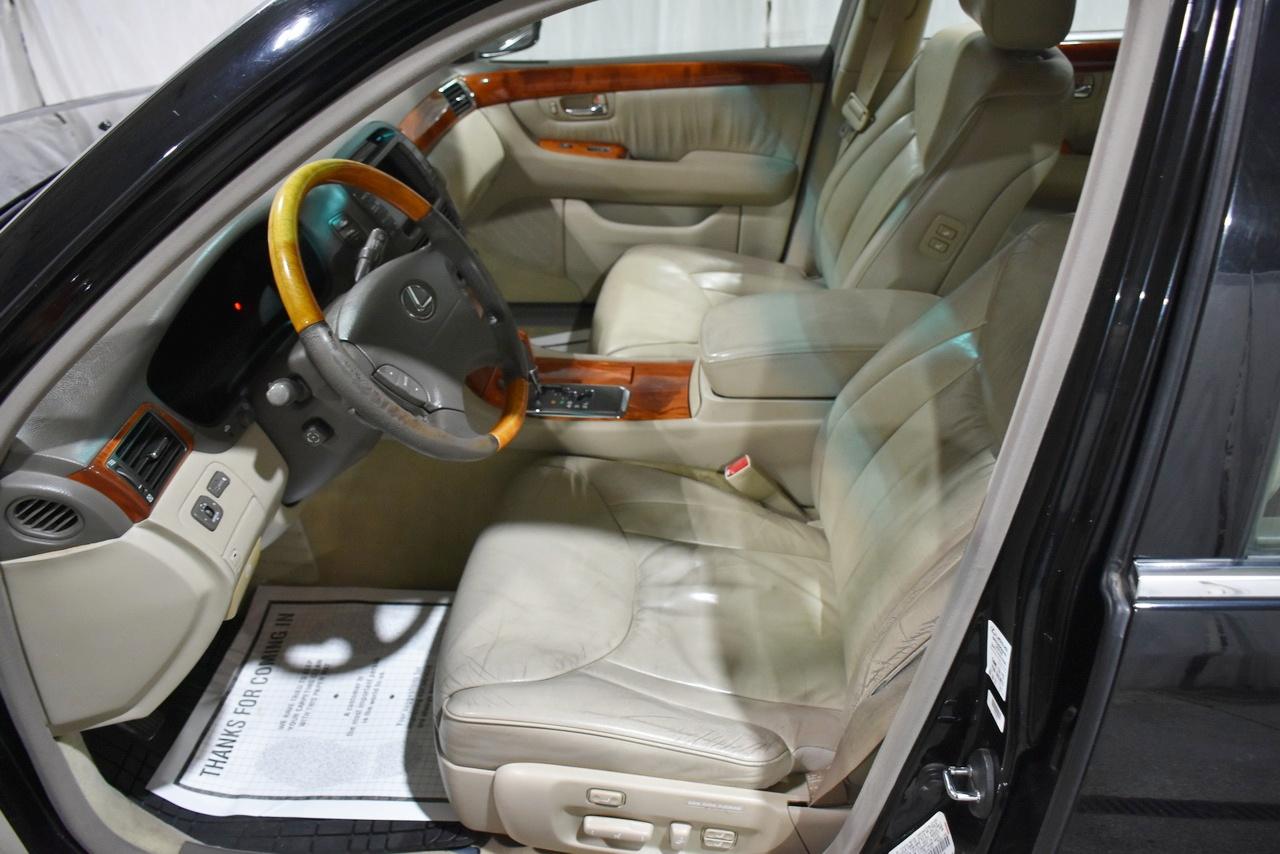 Lexus LS 430 Sedan 2002