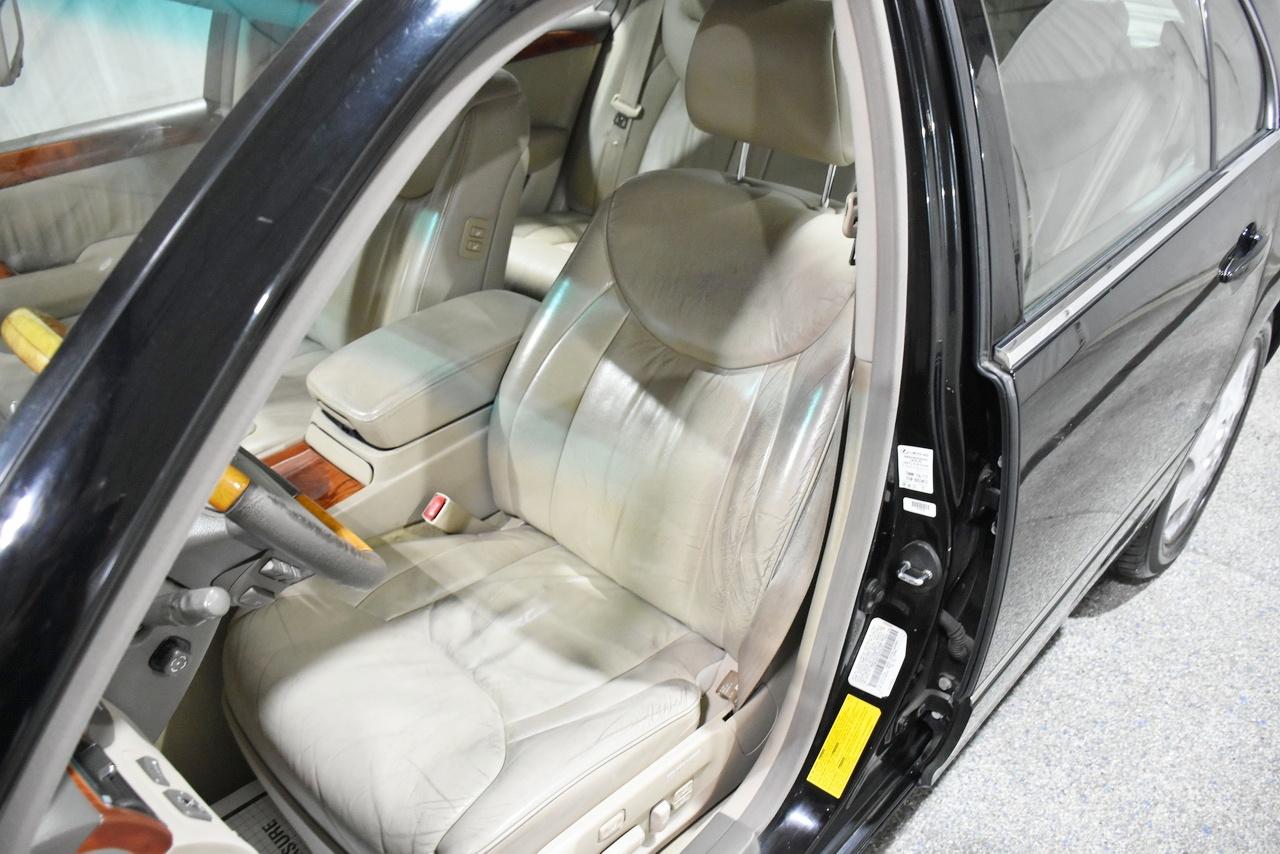 Lexus LS 430 Sedan 2002