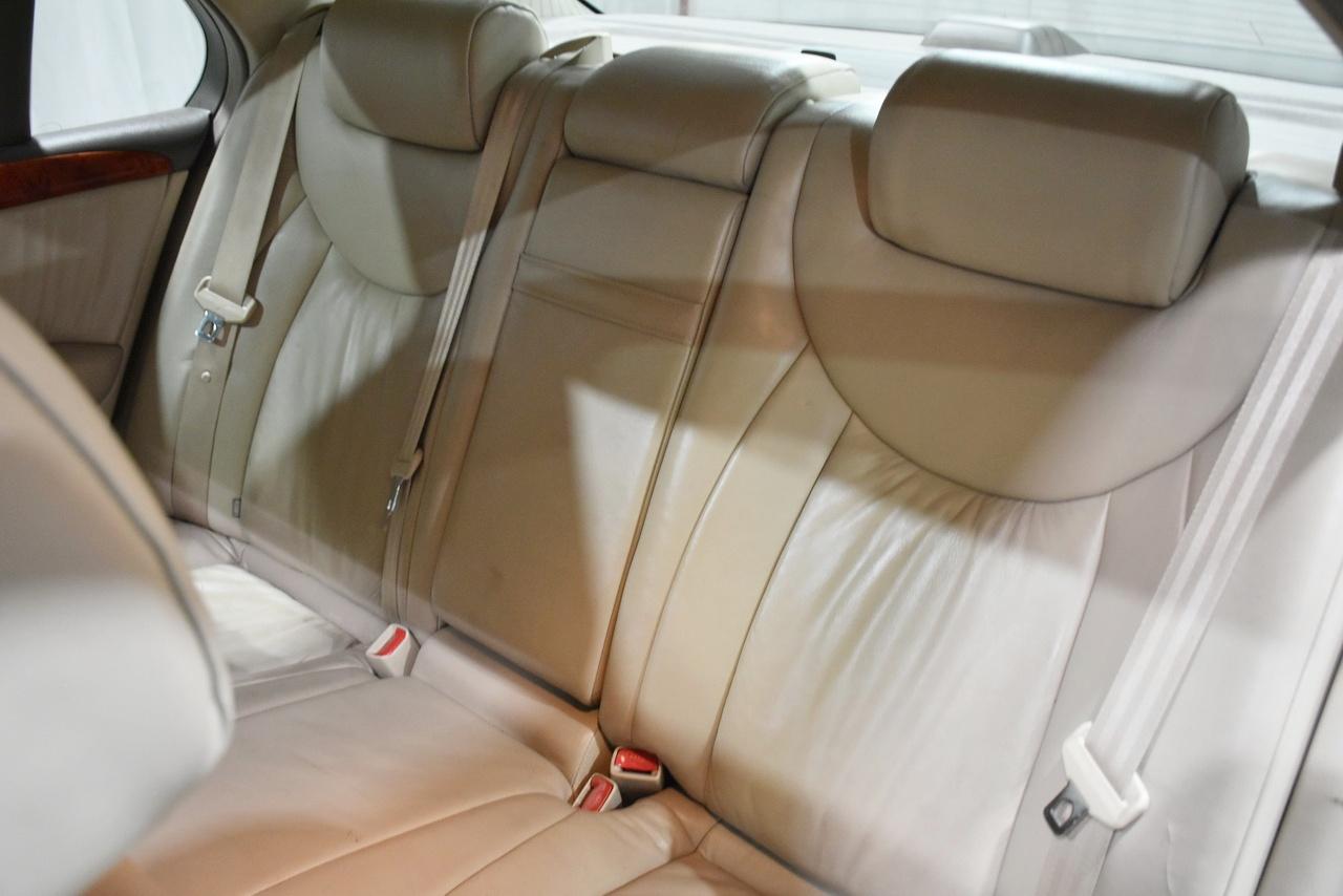 Lexus LS 430 Sedan 2002