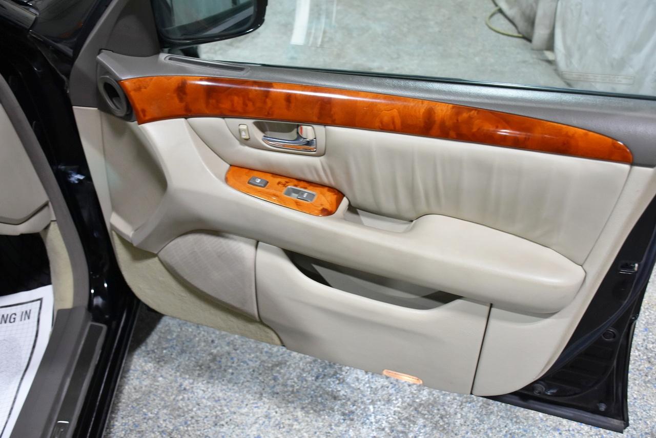Lexus LS 430 Sedan 2002