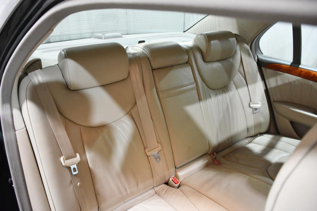 Lexus LS 430 Sedan 2002