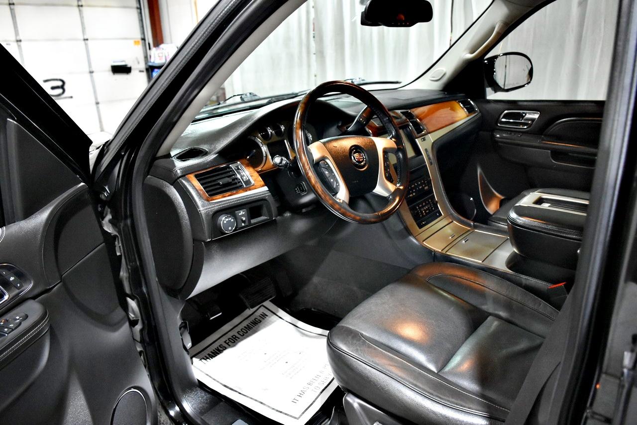 Cadillac Escalade ESV AWD Platinum 2013