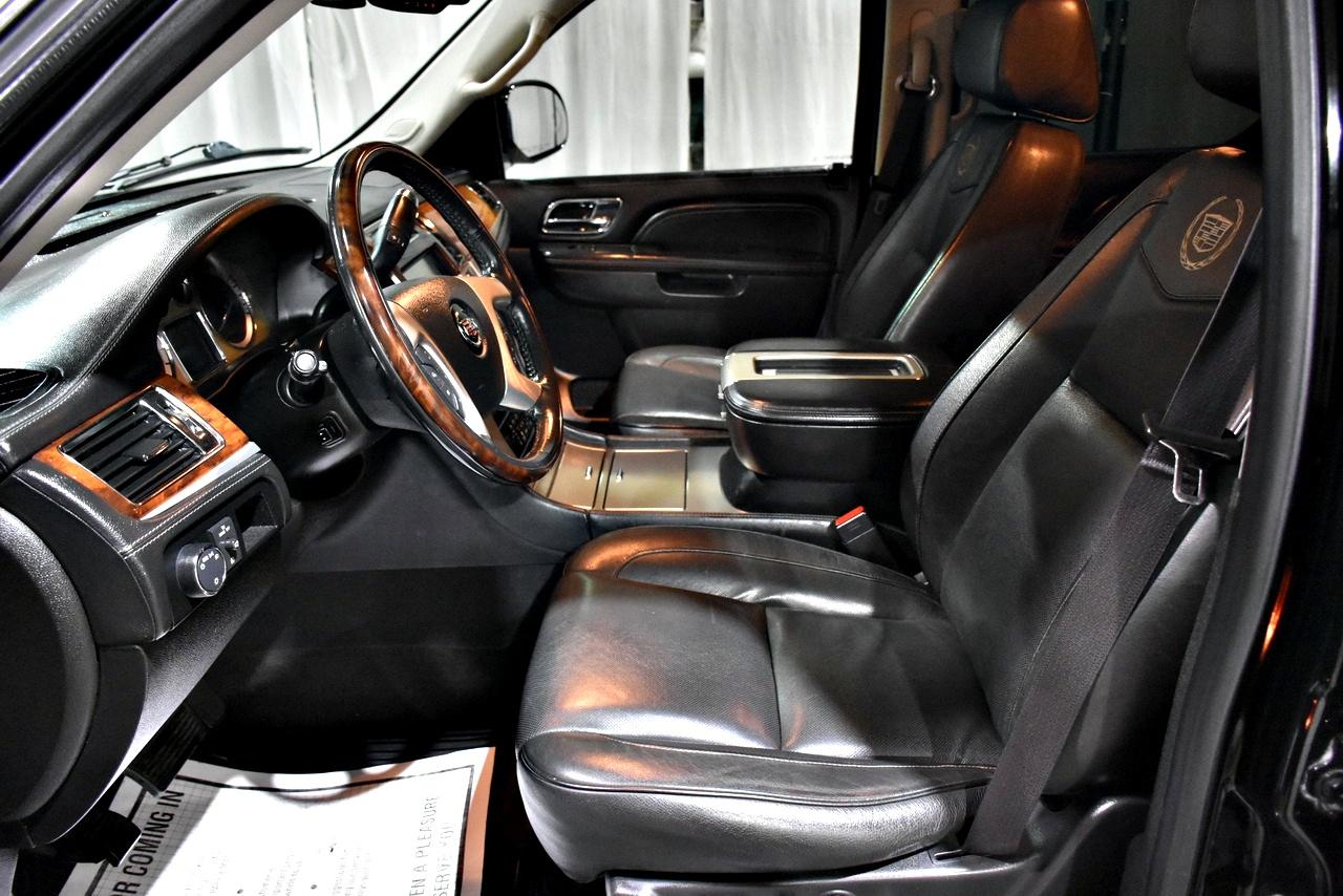 Cadillac Escalade ESV AWD Platinum 2013