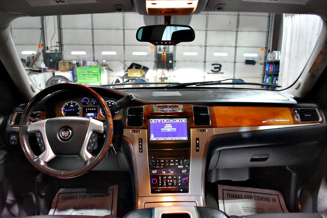 Cadillac Escalade ESV AWD Platinum 2013