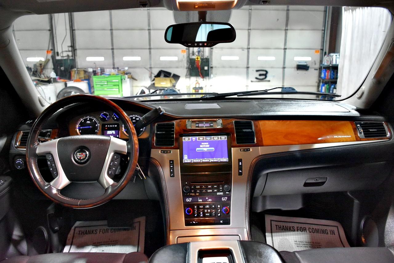 Cadillac Escalade ESV AWD Platinum 2013