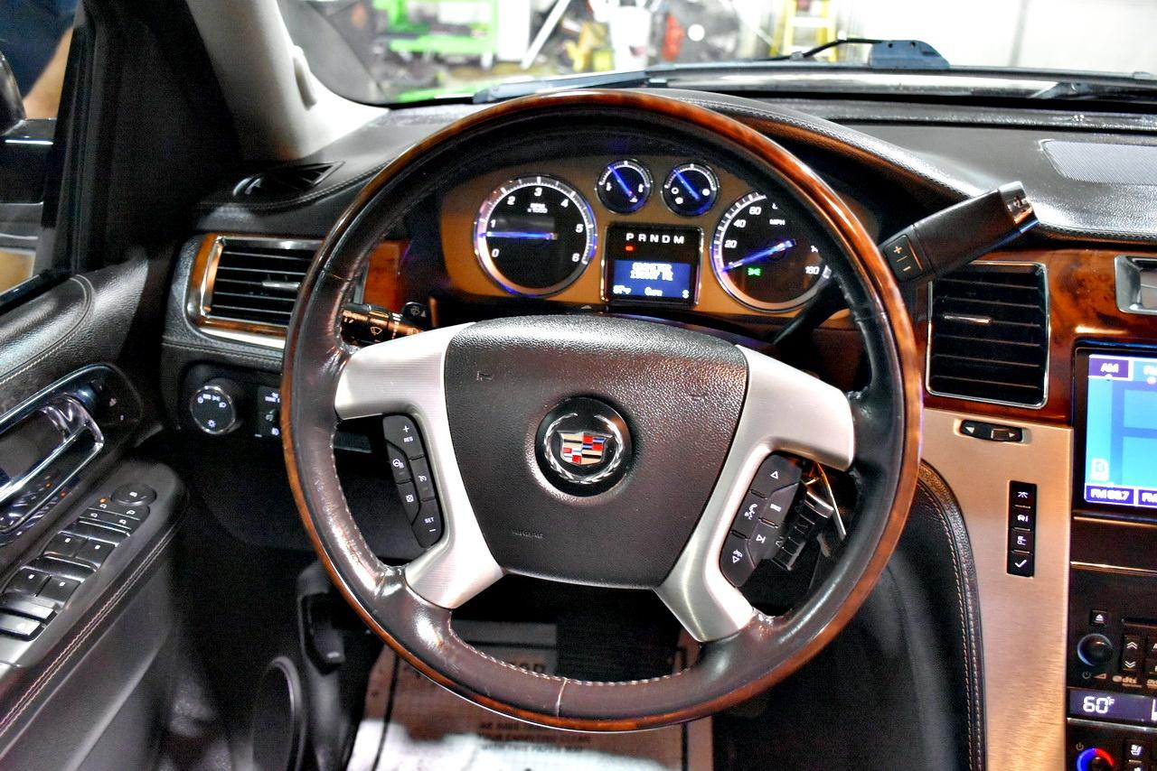 Cadillac Escalade ESV AWD Platinum 2013