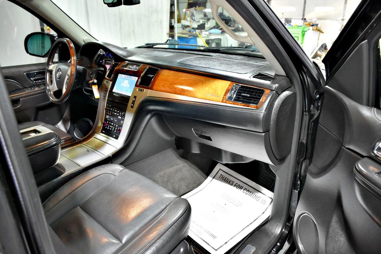 Cadillac Escalade ESV AWD Platinum 2013