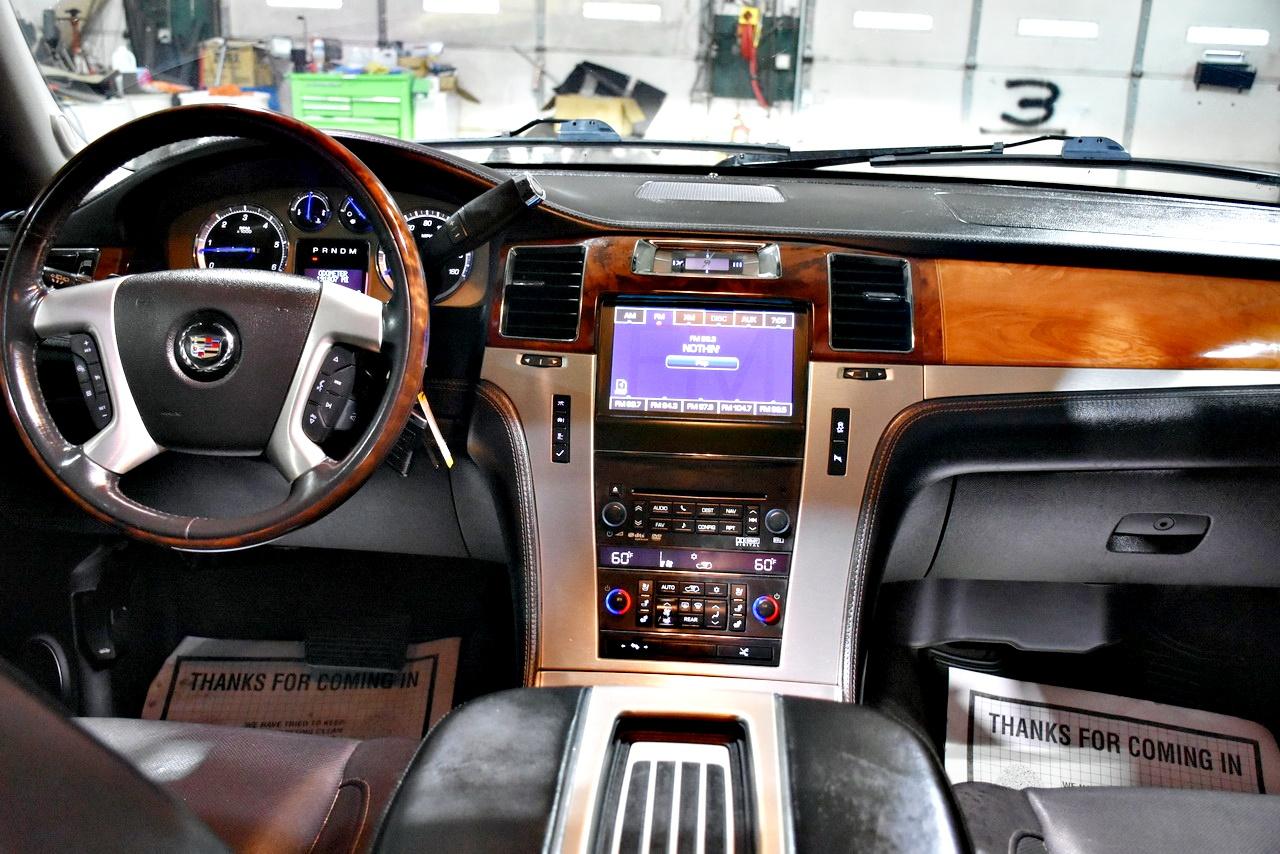 Cadillac Escalade ESV AWD Platinum 2013