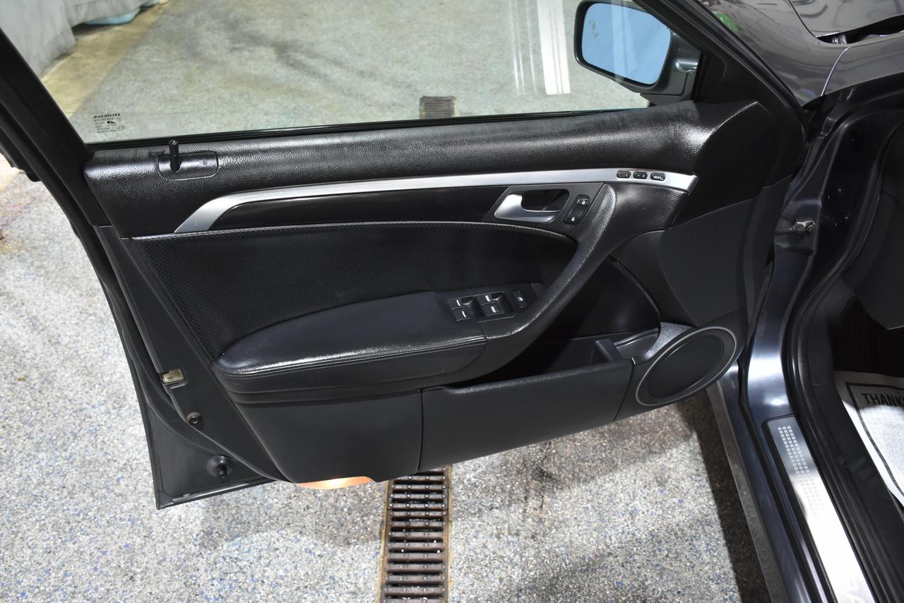 Acura TL 5-Speed AT 2005