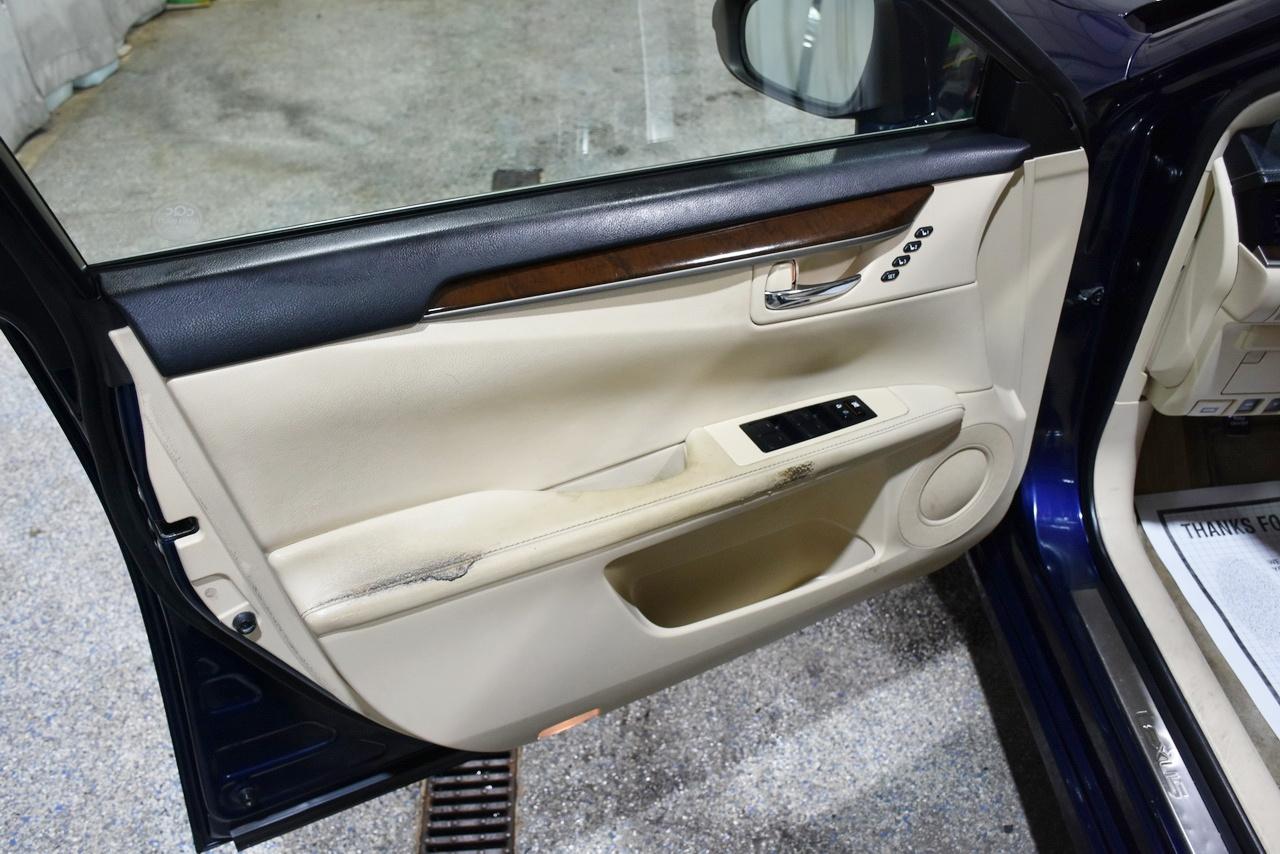 Lexus ES 350 Sedan 2014