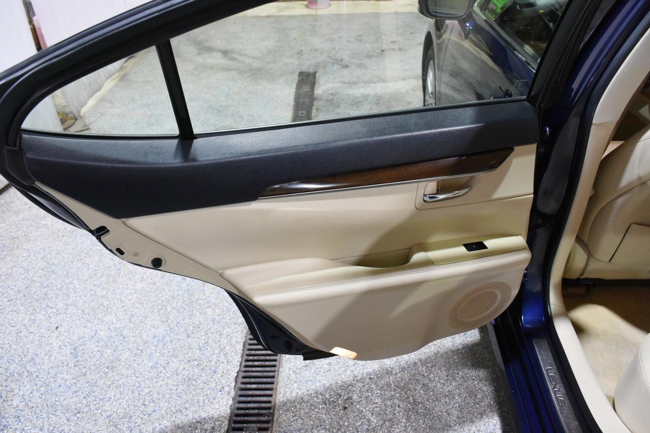 Lexus ES 350 Sedan 2014