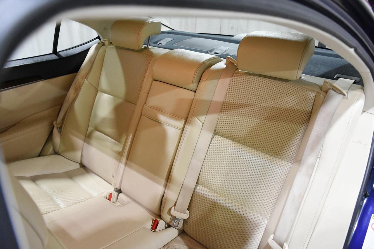 Lexus ES 350 Sedan 2014