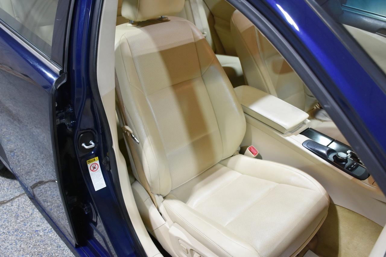 Lexus ES 350 Sedan 2014