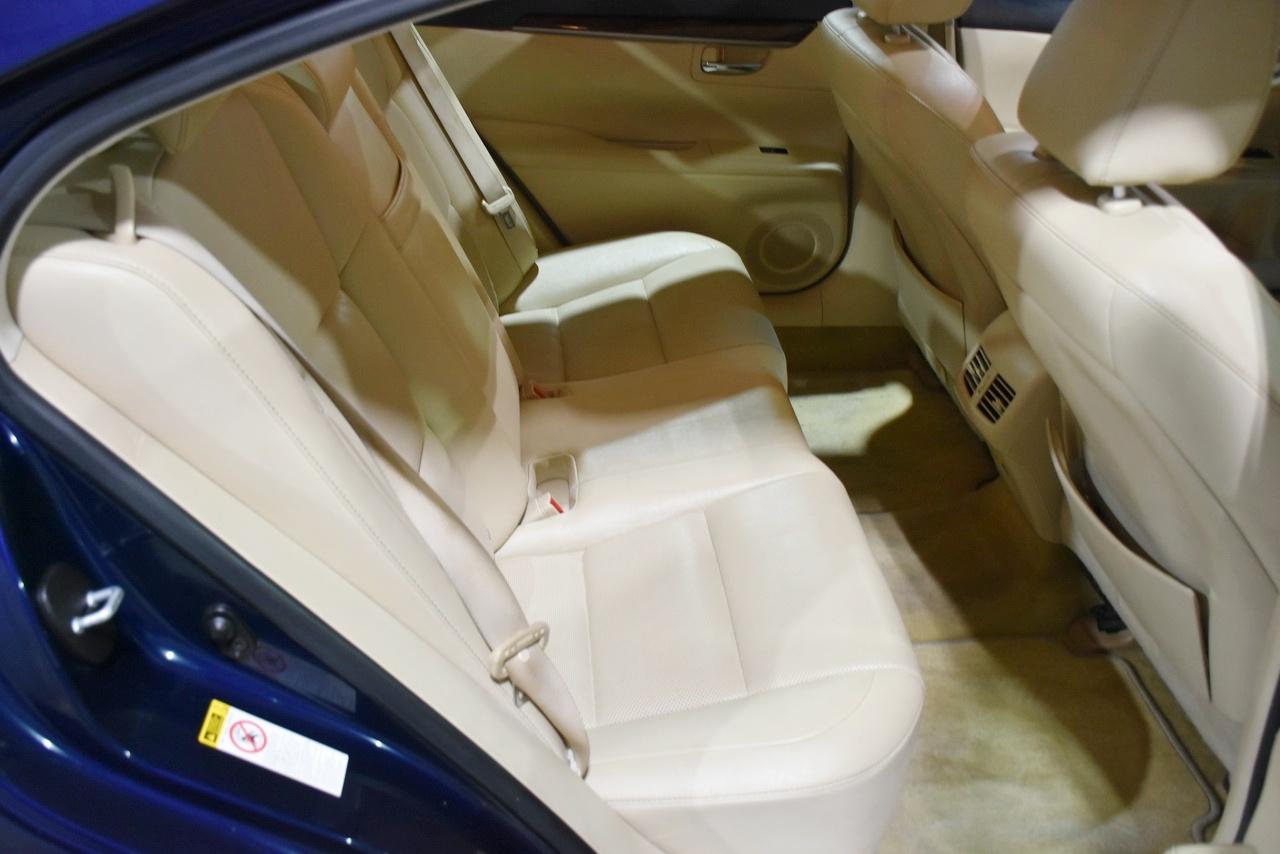 Lexus ES 350 Sedan 2014